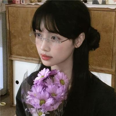 小鱼莉莉